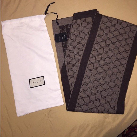 GG Gucci Knit Cashmere Scarf - Picture 2 of 15